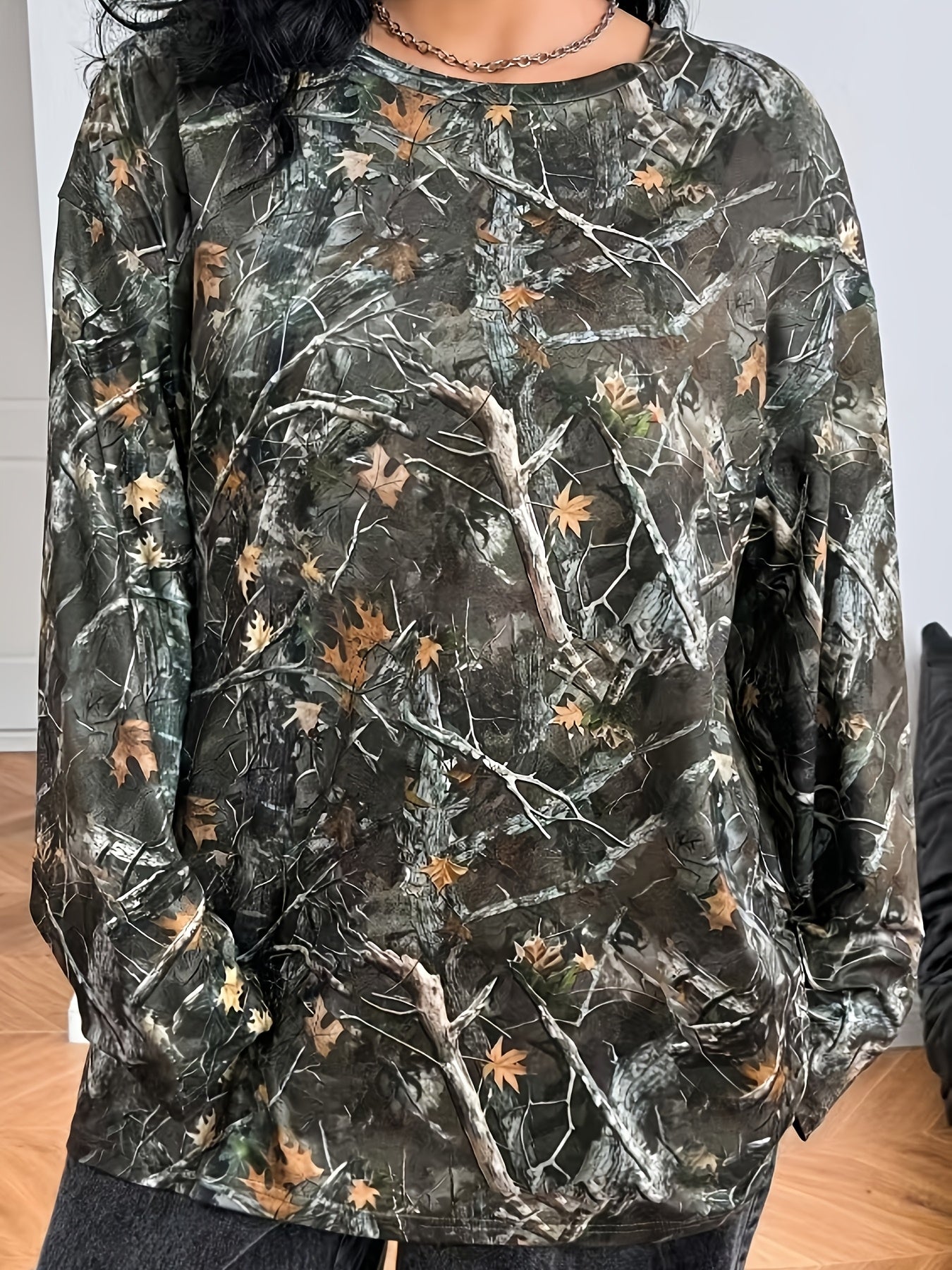 Women's Camouflage Print Long Sleeve T-Shirt, Polyester 95% Spandex 5% Knit Fabric, Medium Stretch