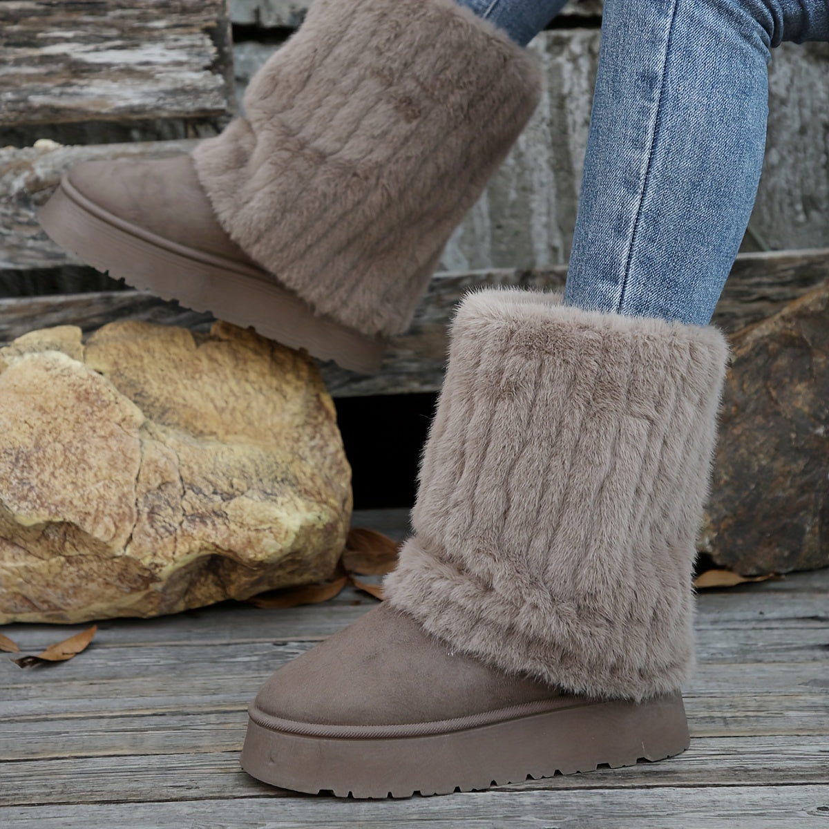 Women's Plus Size Cozy Faux Fur-Lined Snow Boots